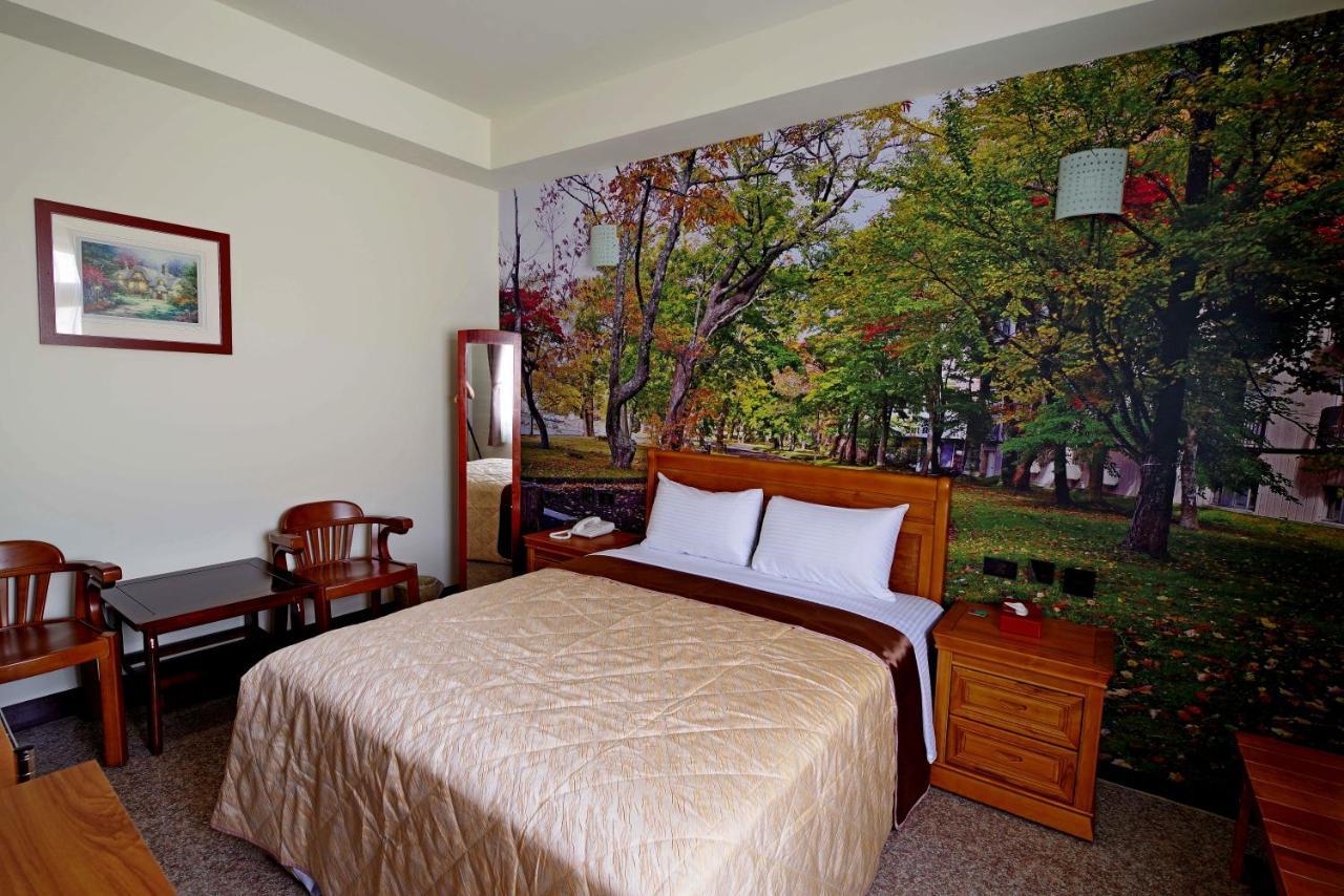 Hongfu Elegant Business Hotel Чжунли Екстериор снимка